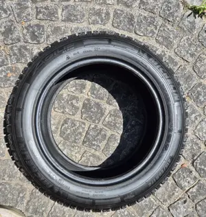 Reifen Michelin 215 60 17C Bild 4