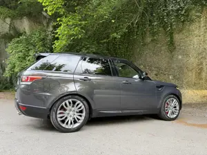 Land Rover Range Rover Sport 4.4 SDV8 HSE Dynamic *Voll* Bild 4