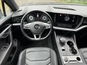 Volkswagen Touareg 3.0 V6 TDI Elegance ACC* LaneAss*Erstbesitz Bild 8