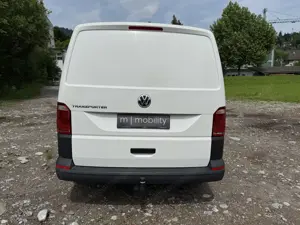 Volkswagen T6 Transporter 2.0 TDI Kasten *Klima* AHK Bild 5