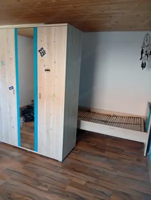 Jugendzimmer in sehr gutem Zustand Bild 4