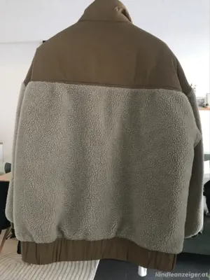 Teddyjacke Pacific Republic Pull and Bear Bild 5