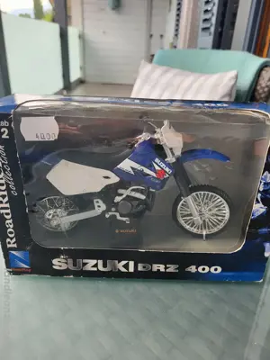  motorrad model suzuki drz 400