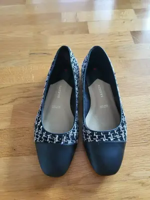 Schuhe Gr. 39