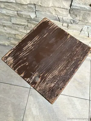Alter Holz- Blumentisch Bild 5