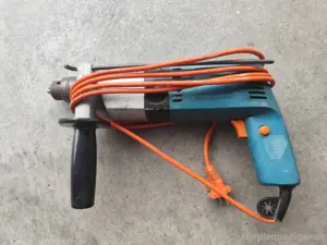 Schlagbohrmaschine