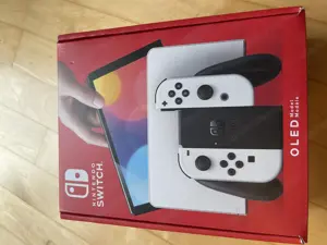 Nintendo Switch OLED weiß + Hardcase grau
