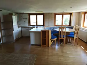 Wohnung in altem Bauernhaus zu vermieten