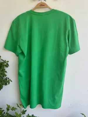 Grünes Shirt von Marvel mit Hulk Bild 2