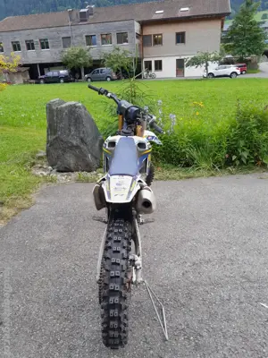 Husquarna FC 250  Bild 3