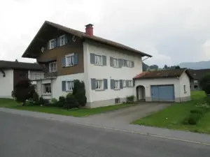 Hausverkauf (2 Wohng.)