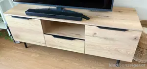 TV Board zu Verkaufen Bild 3