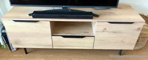 TV Board zu Verkaufen Bild 2