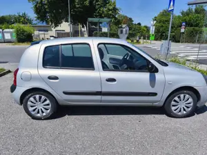 Renault Clio 2 TÜV 2 26 +4 Monate 