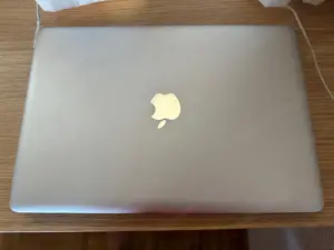 Macbook Pro 17 Zoll 2009, Linux Mint Bild 3