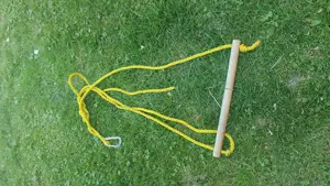 Gebrauchtes Schaukelgestell aus Holz, mit versch. Schaukeln zu verschenken Bild 8