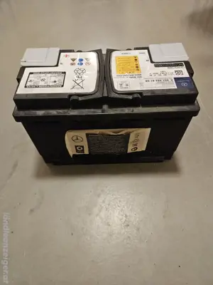 VARTA AGM Batterie A6. Start-Stop Autobatterie. 12V 80Ah 800A  Ca. 2 Jahre alt.  Mercedes-benz... Bild 2