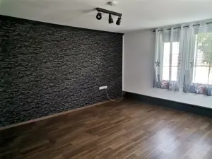 Vermiete 4 Zimmerwohnung in älterem Mehrparteienhaus in Dornbirn Bild 2