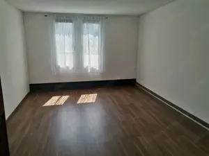 Vermiete 4 Zimmerwohnung in älterem Mehrparteienhaus in Dornbirn Bild 4