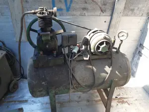 Schleifbock, Kompressor, Fettpresse, Amboss, Kaltwasserwaschgerät Bild 2