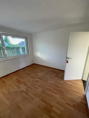 Moderne 3-Zimmer-Gartenwohnung in Dornbirn   frisch saniert mit Tiefgaragenplatz Bild 4