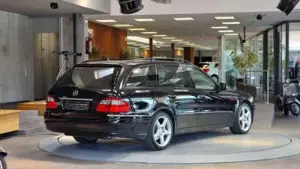 Mercedes-Benz E 50 Bild 12