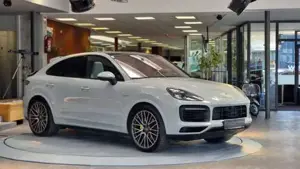 Porsche Cayenne Bild 16