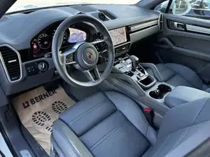 Porsche Cayenne Bild 17