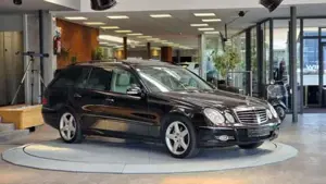 Mercedes-Benz E 50 Bild 14