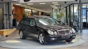 Mercedes-Benz E 50 Bild 4