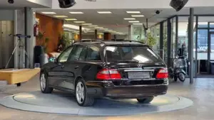 Mercedes-Benz E 50 Bild 8