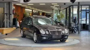 Mercedes-Benz E 50 Bild 15
