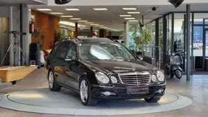 Mercedes-Benz E 50 Bild 3