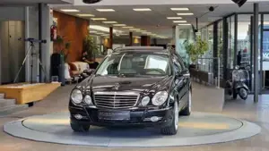 Mercedes-Benz E 50 Bild 2
