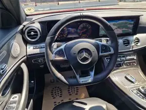 Mercedes-Benz E Bild 20