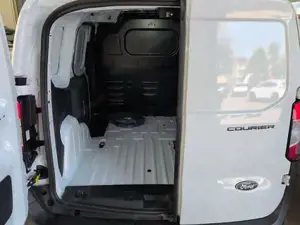 Ford Transit Bild 15