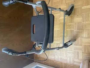 Rollator, Aufstehhilfe couch und Bett, Badezimmersitz