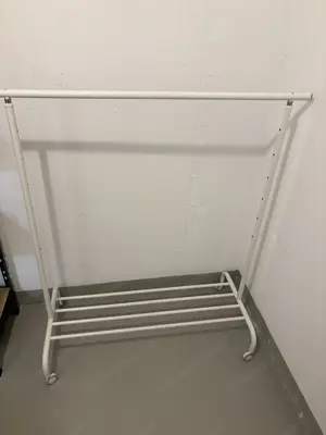 Rollbare Kleiderstange