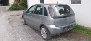 Opel Corsa C 1.2 Twinport Bild 3