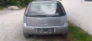 Opel Corsa C 1.2 Twinport Bild 4
