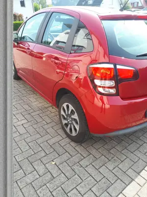 Citroen C3 Pure Tech Bj  2017 79000Km Topzustand 6750.- Bild 2