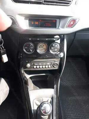 Citroen C3 Pure Tech Bj  2017 79000Km Topzustand 6750.- Bild 6