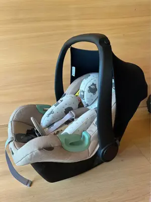 ABC Babyschale mit drehbarer Isofixstation Bild 3