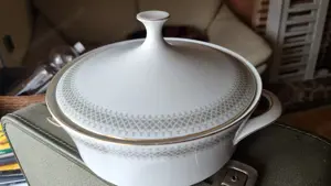 Suppenschüssel Porzelan