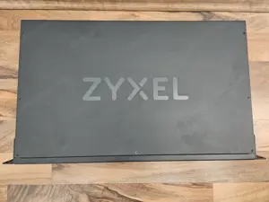 ZYXEL XGS1930-52 Switch Bild 2