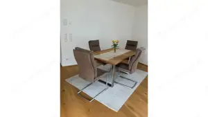 Tisch, Stühle, Teppich - einzeln oder zusammen