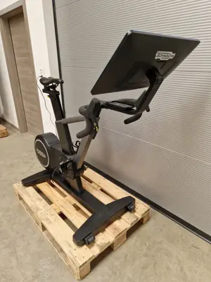 TechnoGym Ride Profi Bike Gym Bild 3