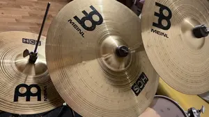 Yamaha Schlagzeug Set. Komplettausstattung Bild 4