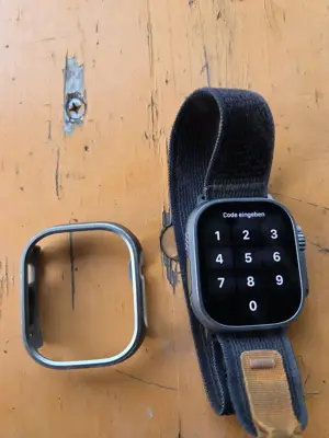 Apple Watch Ultra 1 mit viel Zubehör  Bild 3
