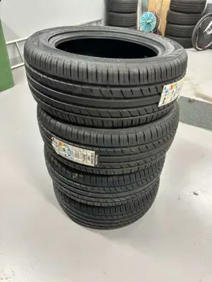 Trazano Winterreifen 235 55R17 Bild 3